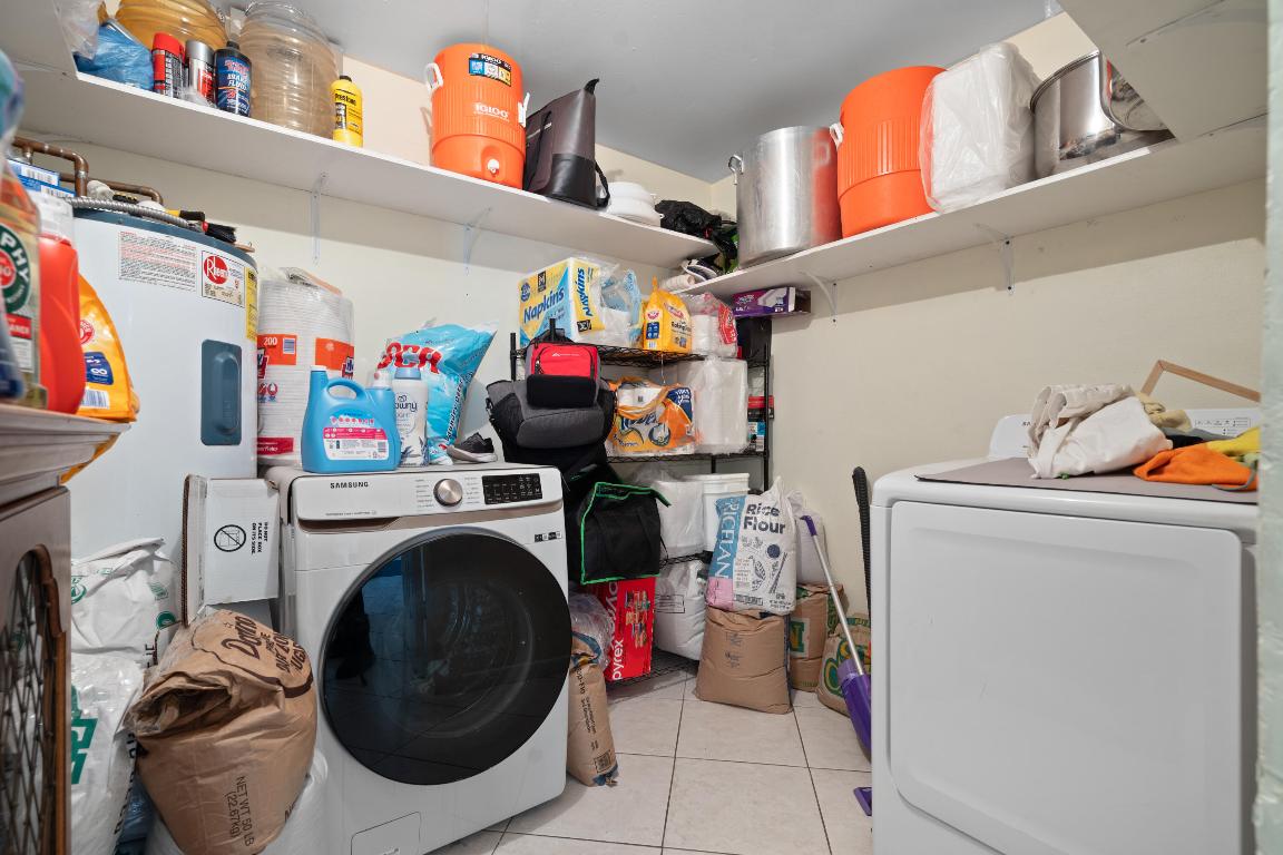 GRAMERCY PARK UNIT 4 - Residential