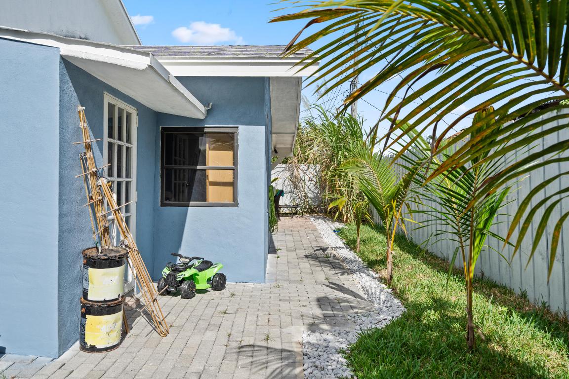 GRAMERCY PARK UNIT 4 - Residential