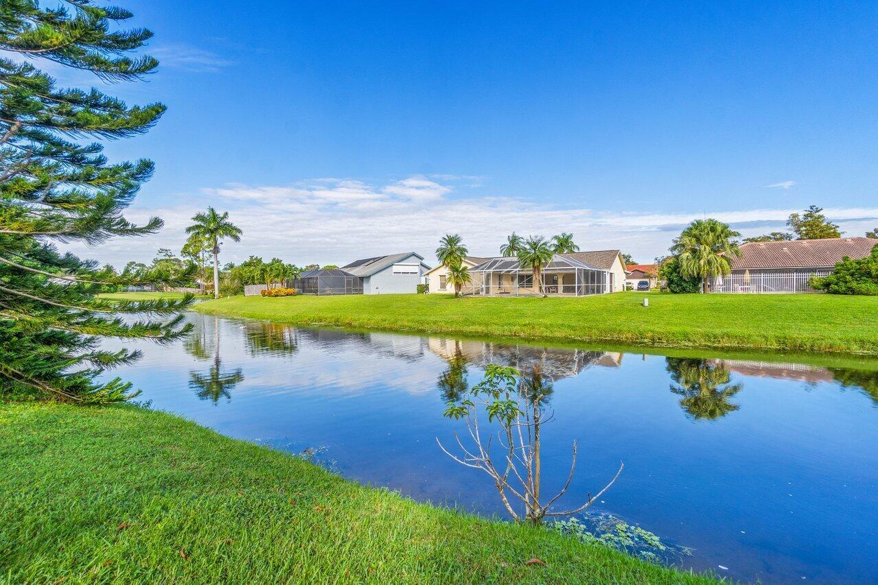 SUGAR POND MANOR OF WELLINGTON - Residential Lease