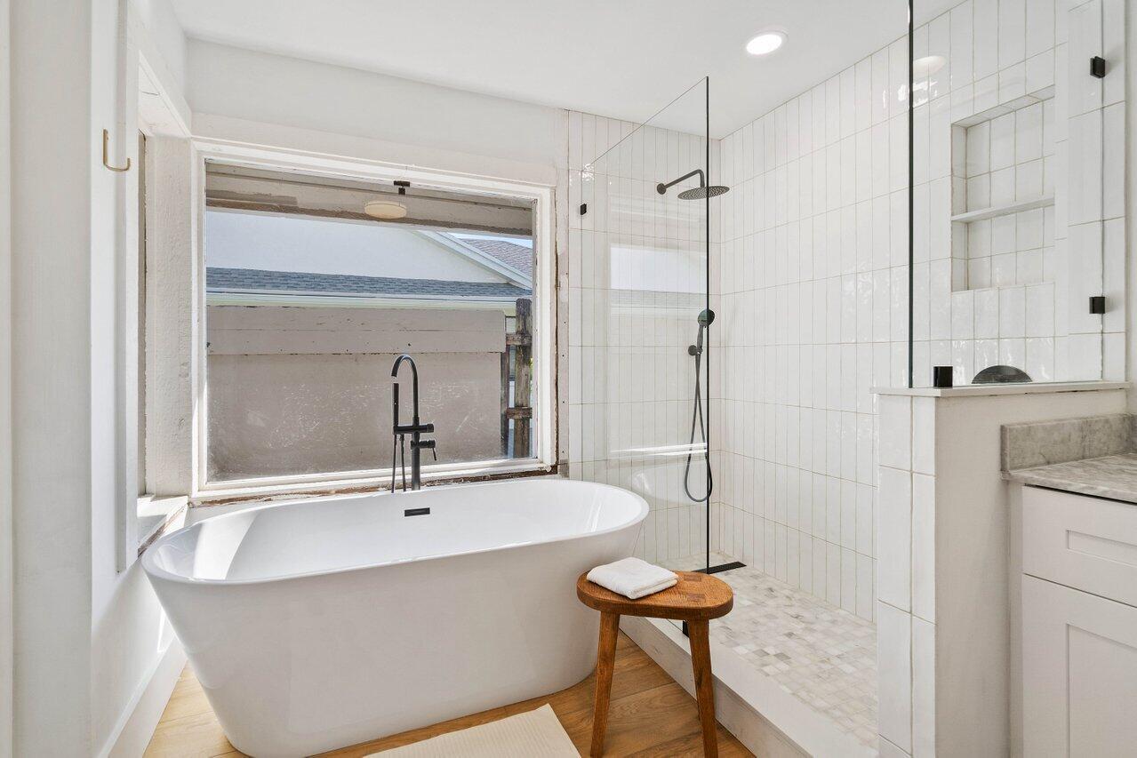 SUGAR POND MANOR OF WELLINGTON - Residential Lease