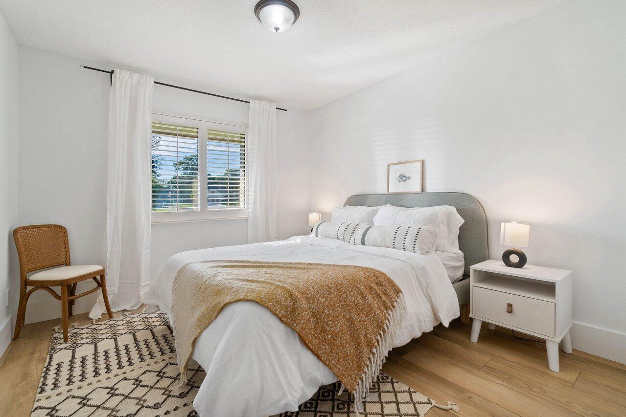 SUGAR POND MANOR OF WELLINGTON - Residential Lease