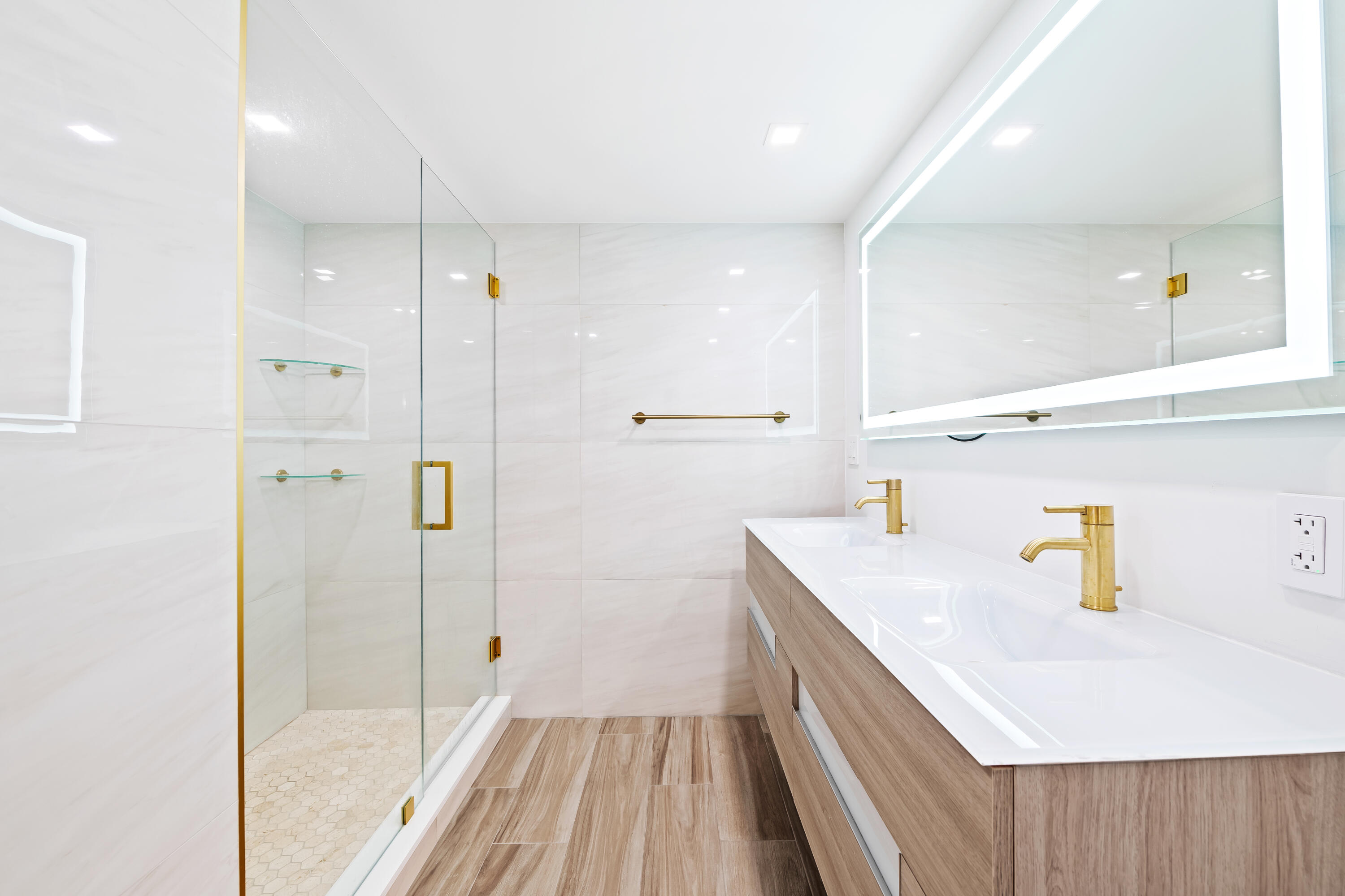 GALT OCEAN CLUB - Residential