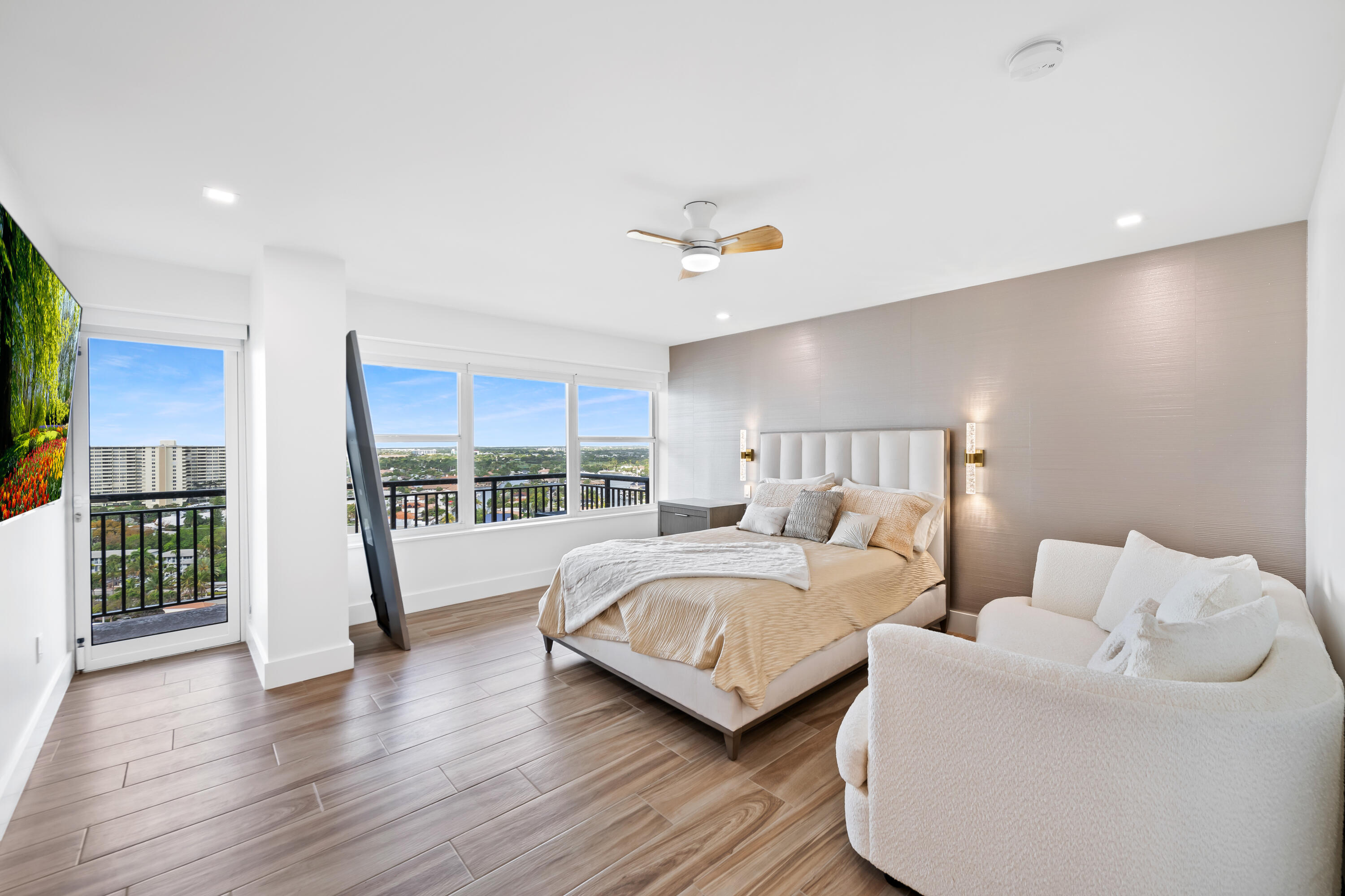 GALT OCEAN CLUB - Residential