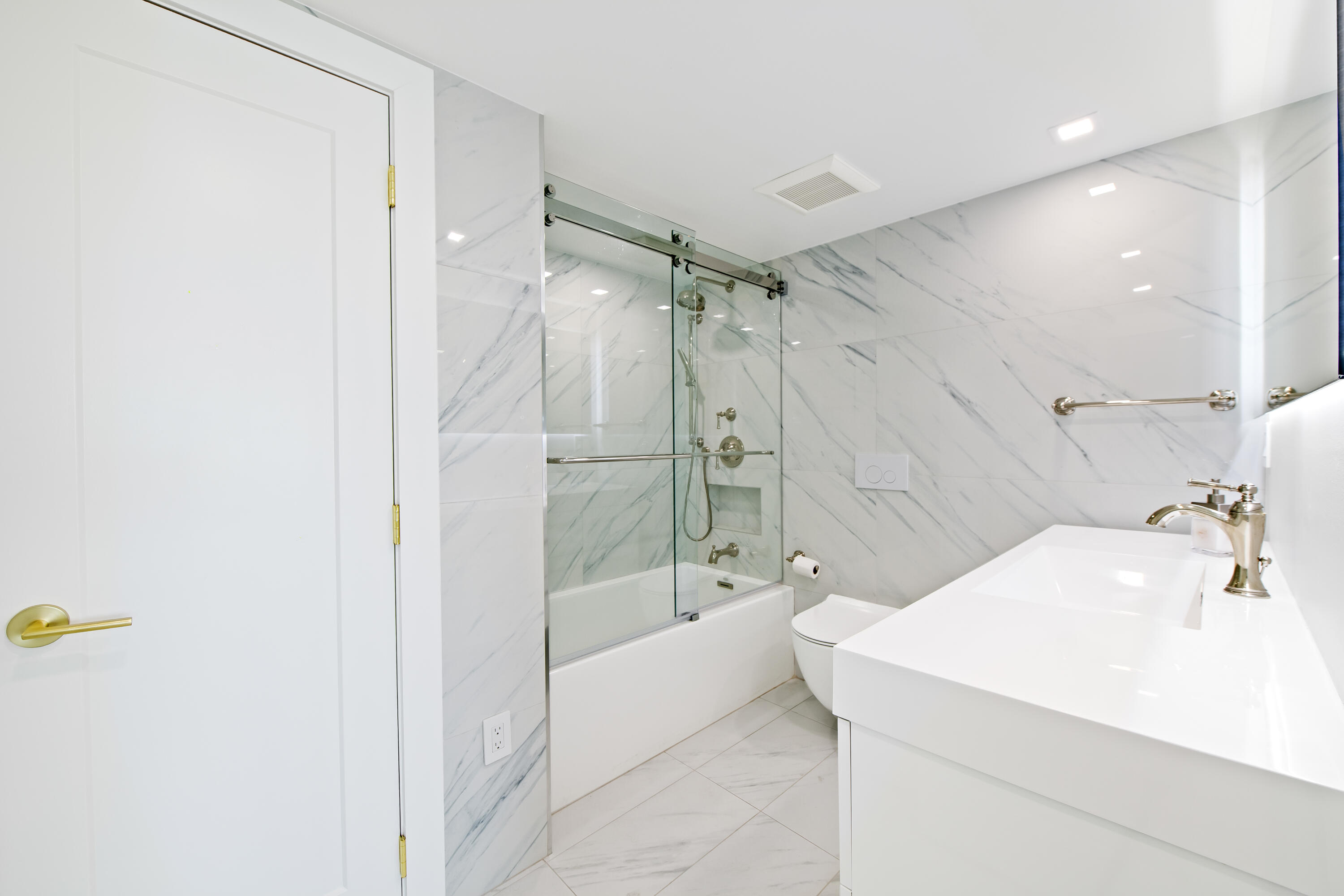 GALT OCEAN CLUB - Residential