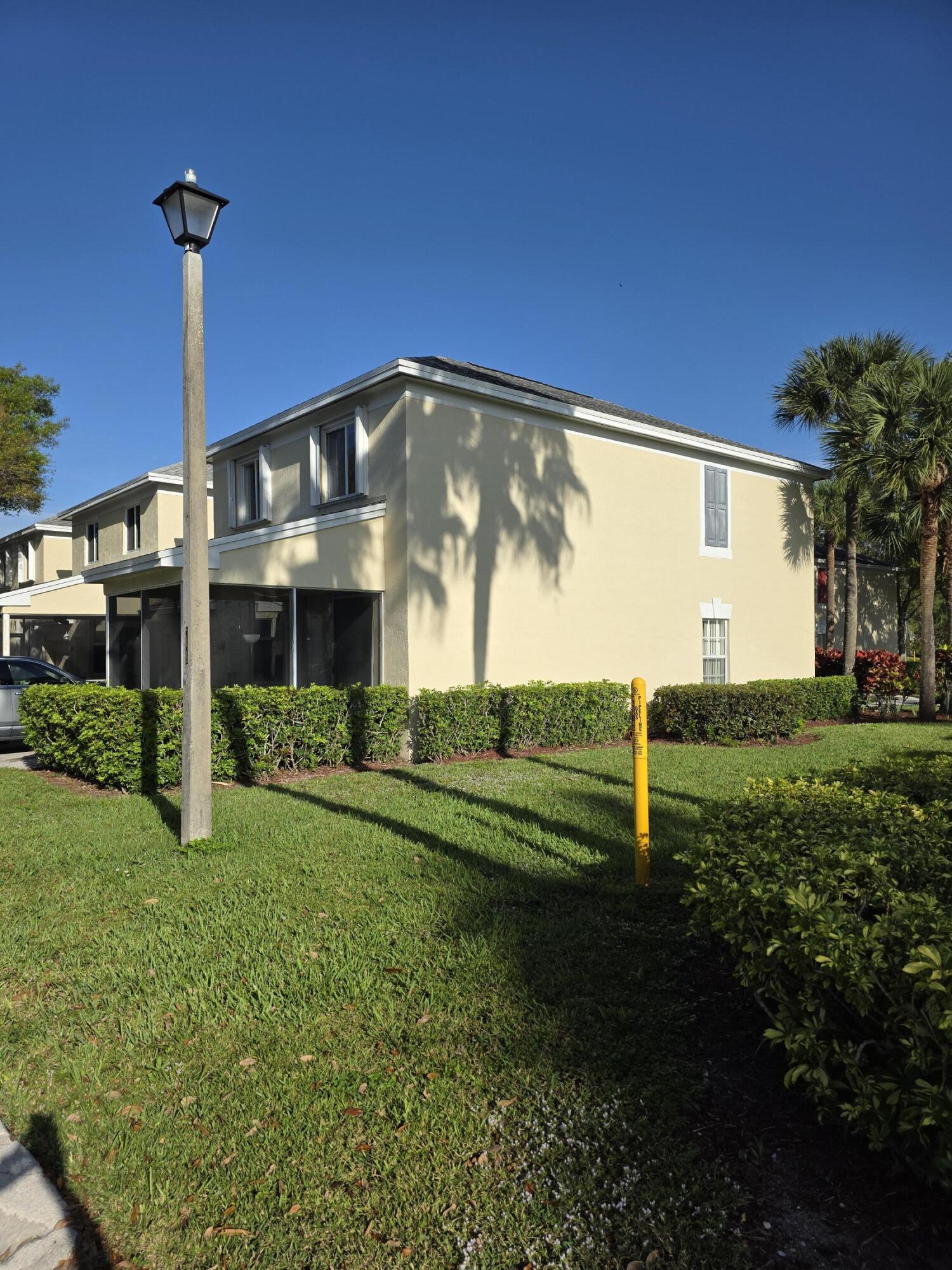 10851 Palm Ridge Lane