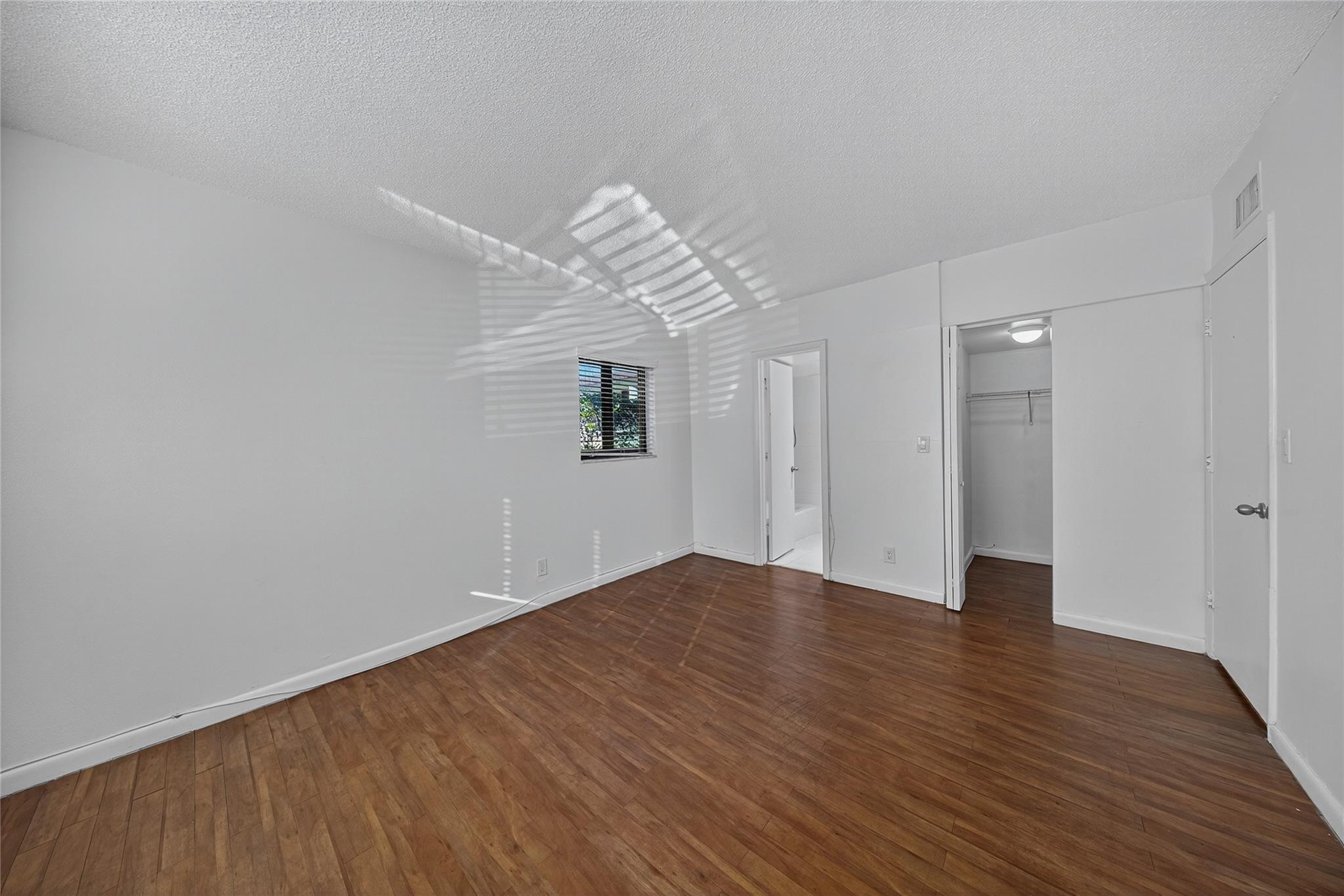 Wooler Heights 40-22 B - Residential Lease