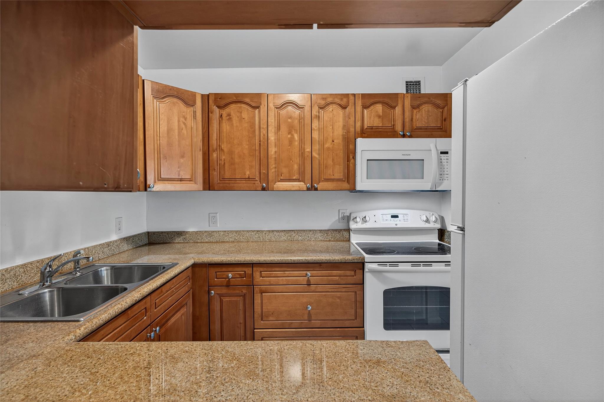 Wooler Heights 40-22 B - Residential Lease