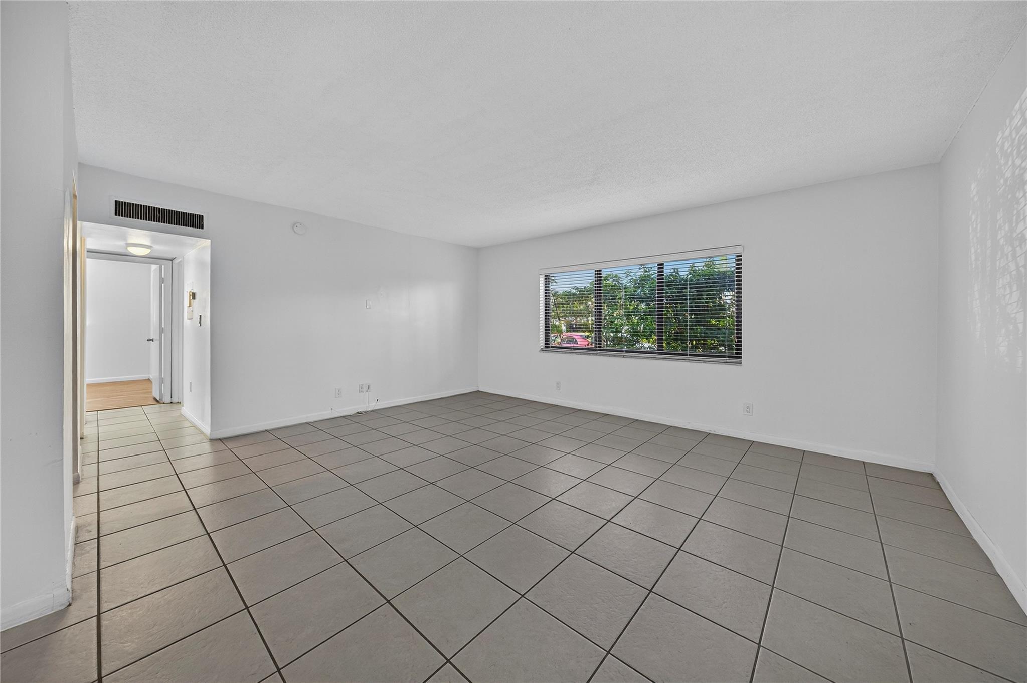 Wooler Heights 40-22 B - Residential Lease