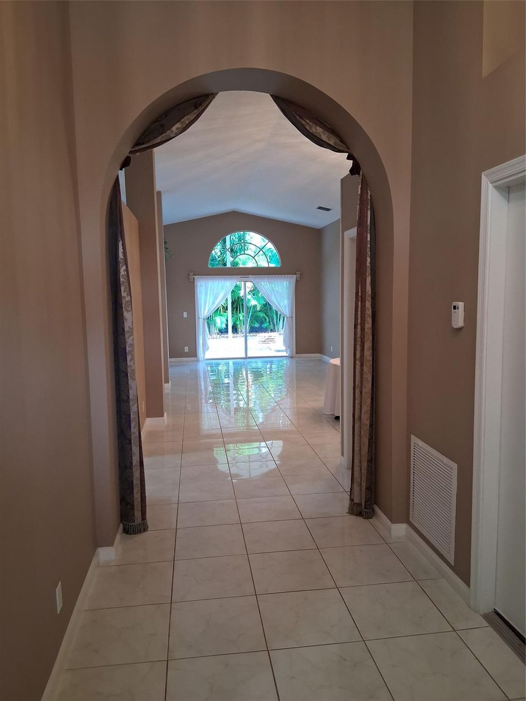 Photo of 231 Preserve Ct, Royal Palm Beach, FL 33411 (MLS # F10540671)