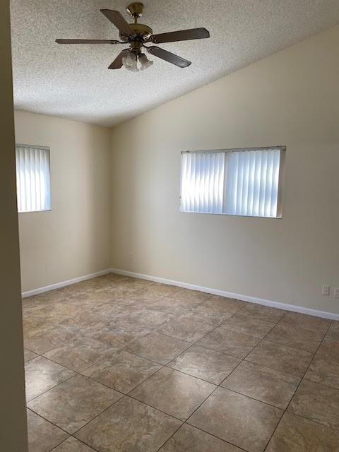 Jero Sub 105-25 B - Residential Lease