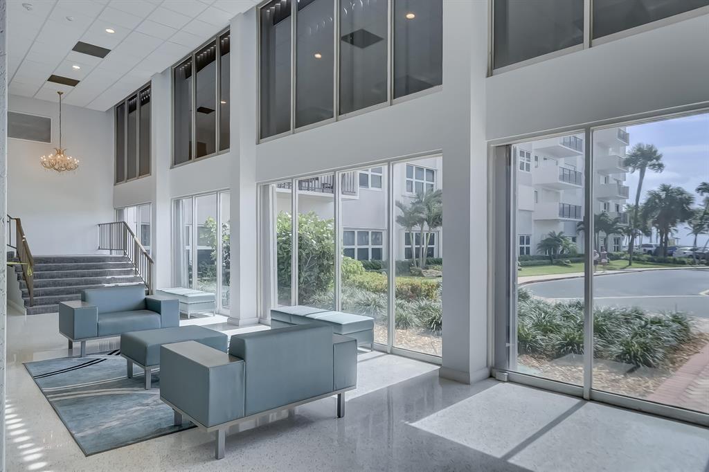 Parlament House - Residential