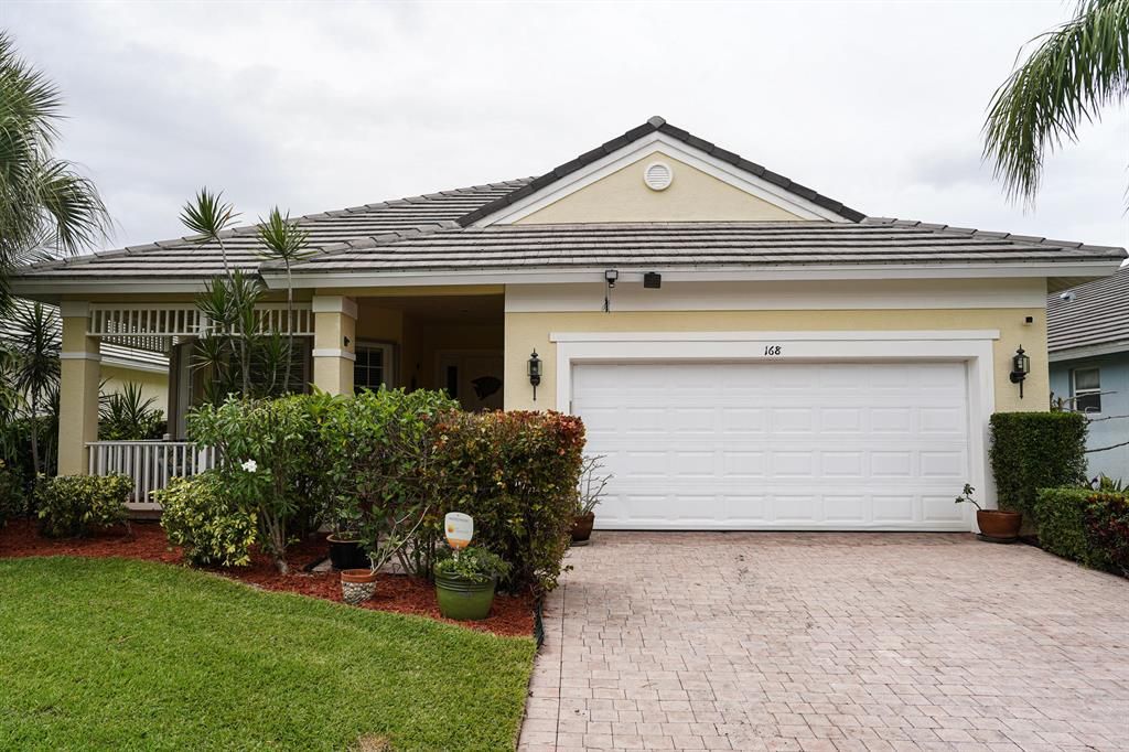 Photo of 168 NW Willow Grove Avenue, Port Saint Lucie, FL 34986 (MLS # R10724937)