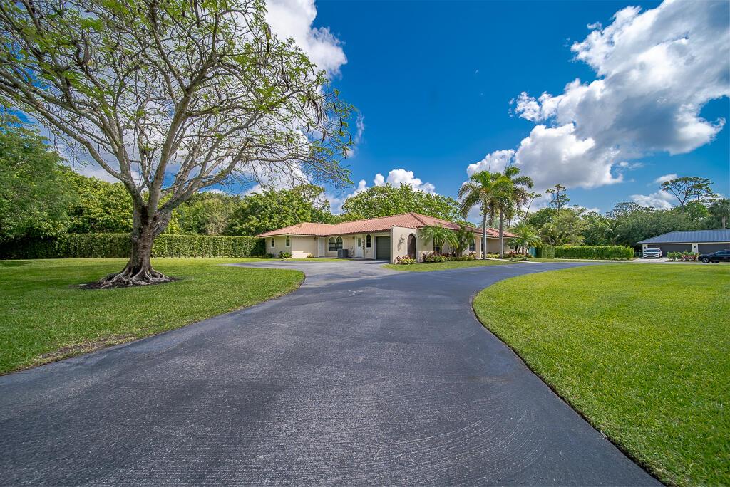 12483 Pineacre Lane
