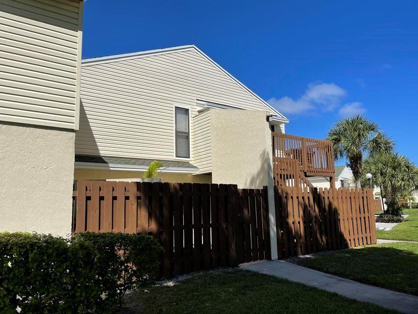 First Floor one bedroom unit with fenced private patio area. Unit is freshly painted , has a washer and dryer in unit , gated community with pool , walking paths and assigned parking spot. Conveniently located near Rosemary Square, Palm Beach Outlets, Schools, restaurant , shops and transportation.