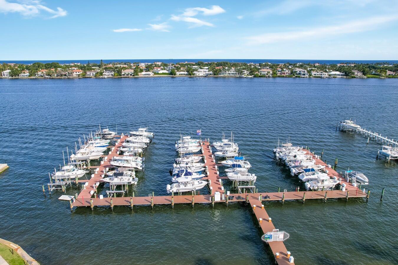 YACHT CLUB - Residential