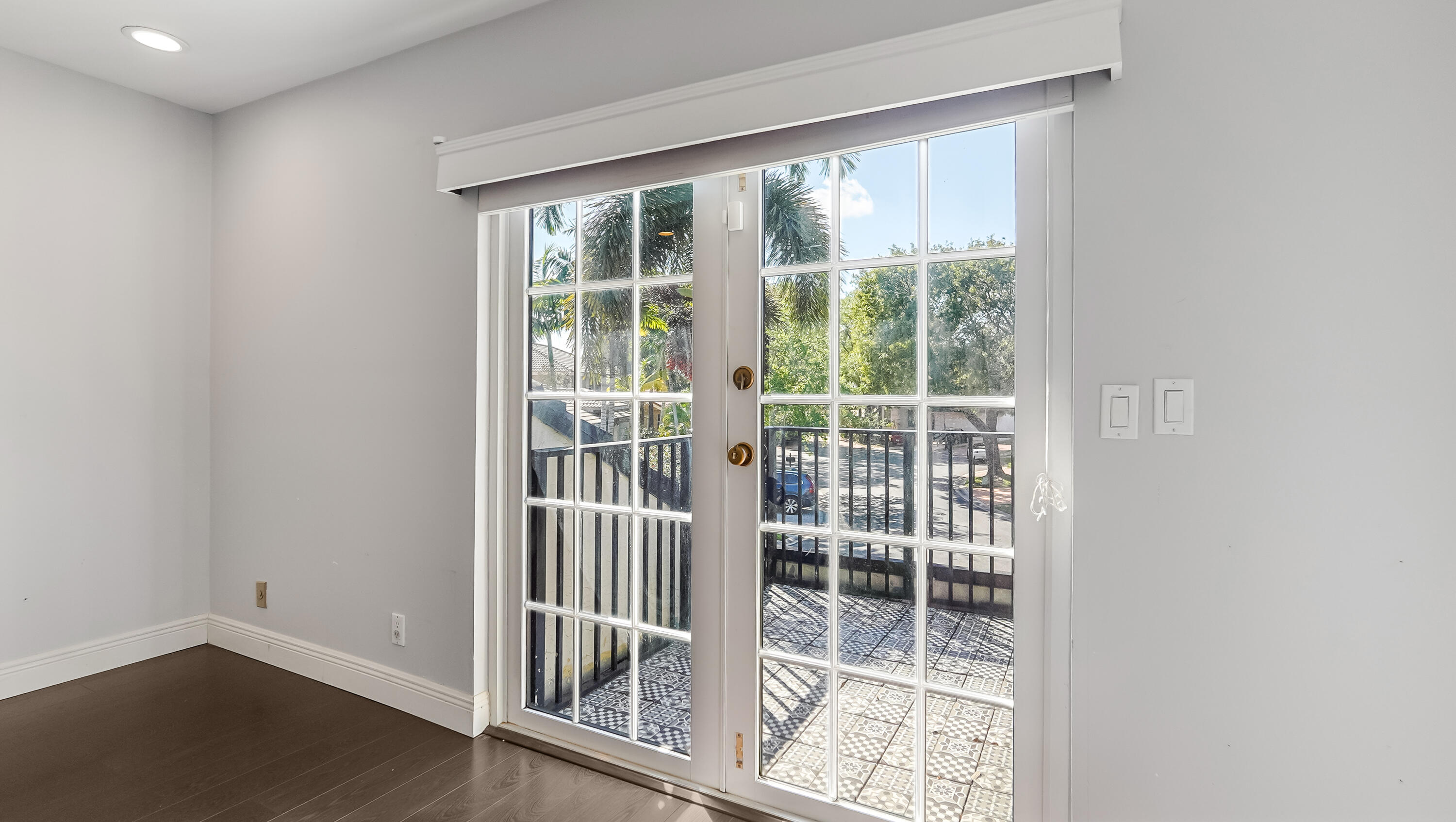 JACARANDA COVE - Residential