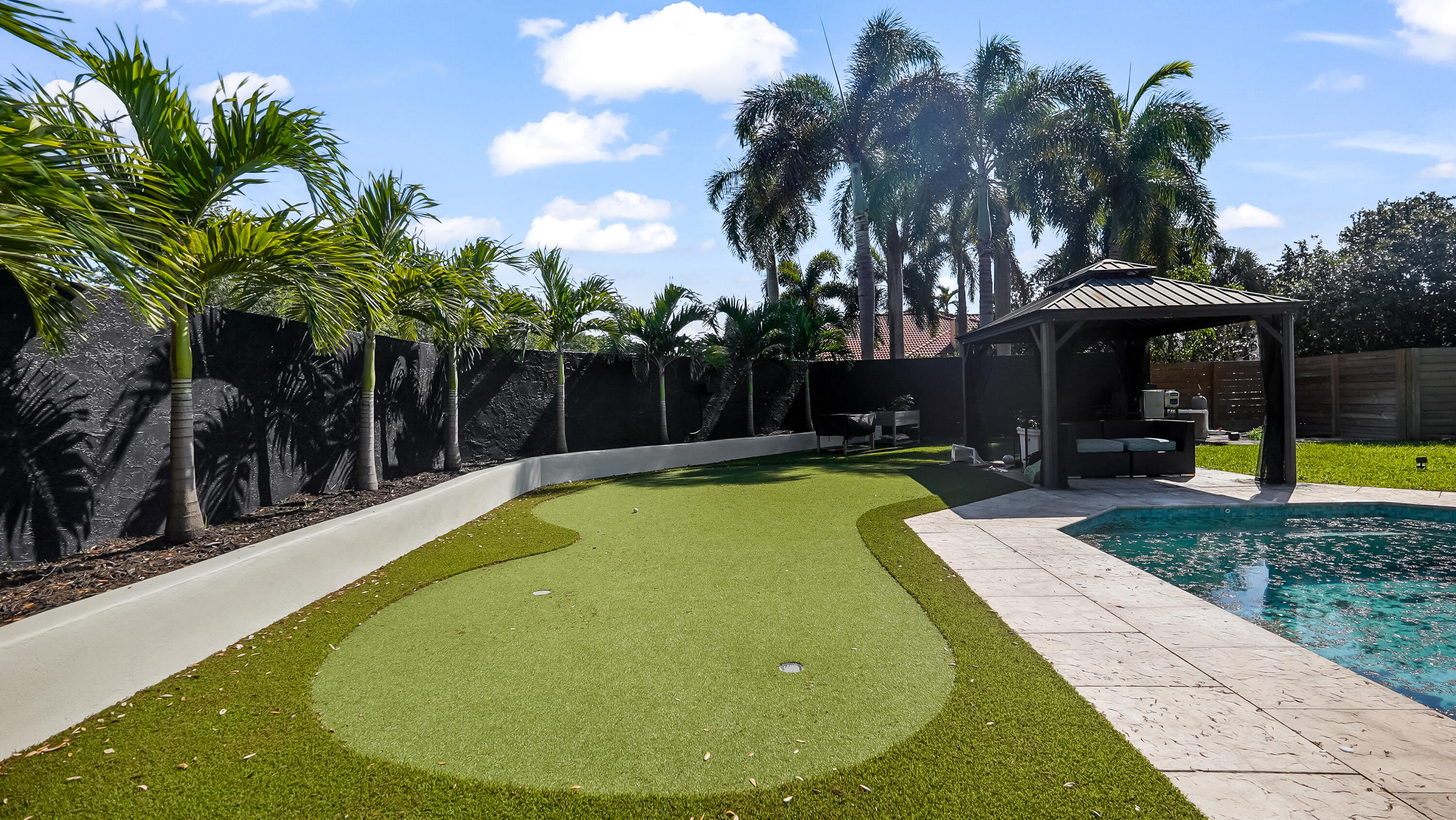 JACARANDA COVE - Residential