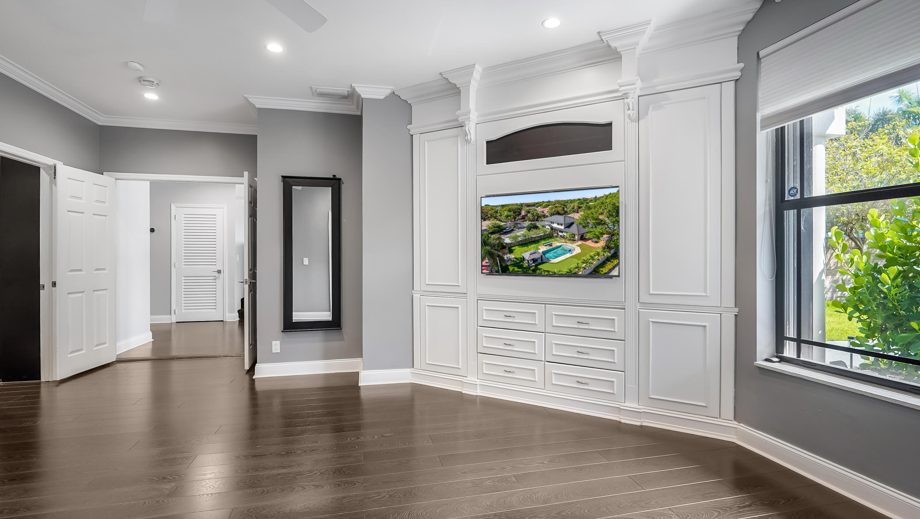 JACARANDA COVE - Residential