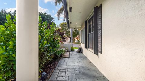 Tiny photo for 850 SW 87th Terrace, Plantation, FL 33324 (MLS # B26008594)