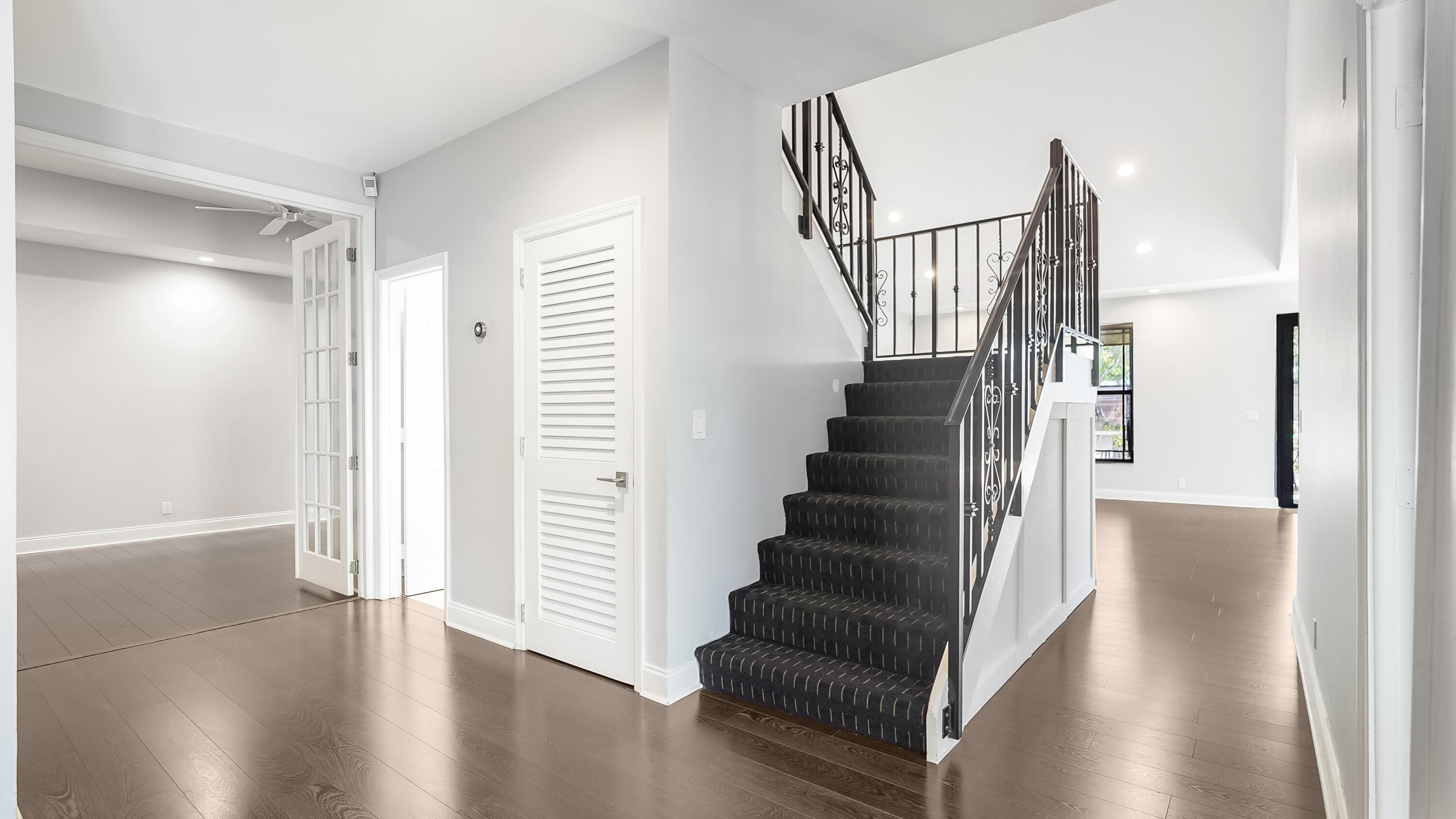 JACARANDA COVE - Residential