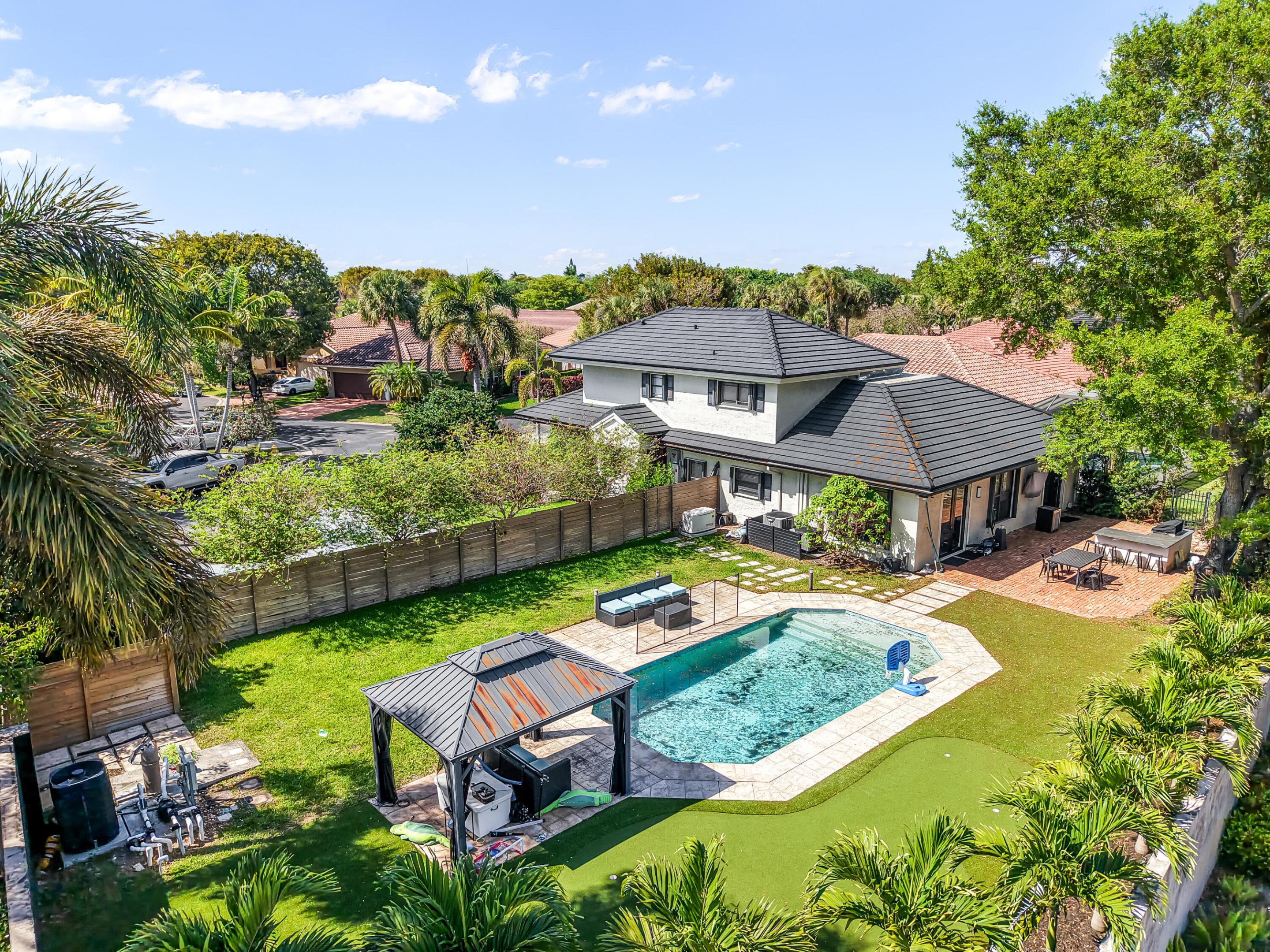 JACARANDA COVE - Residential