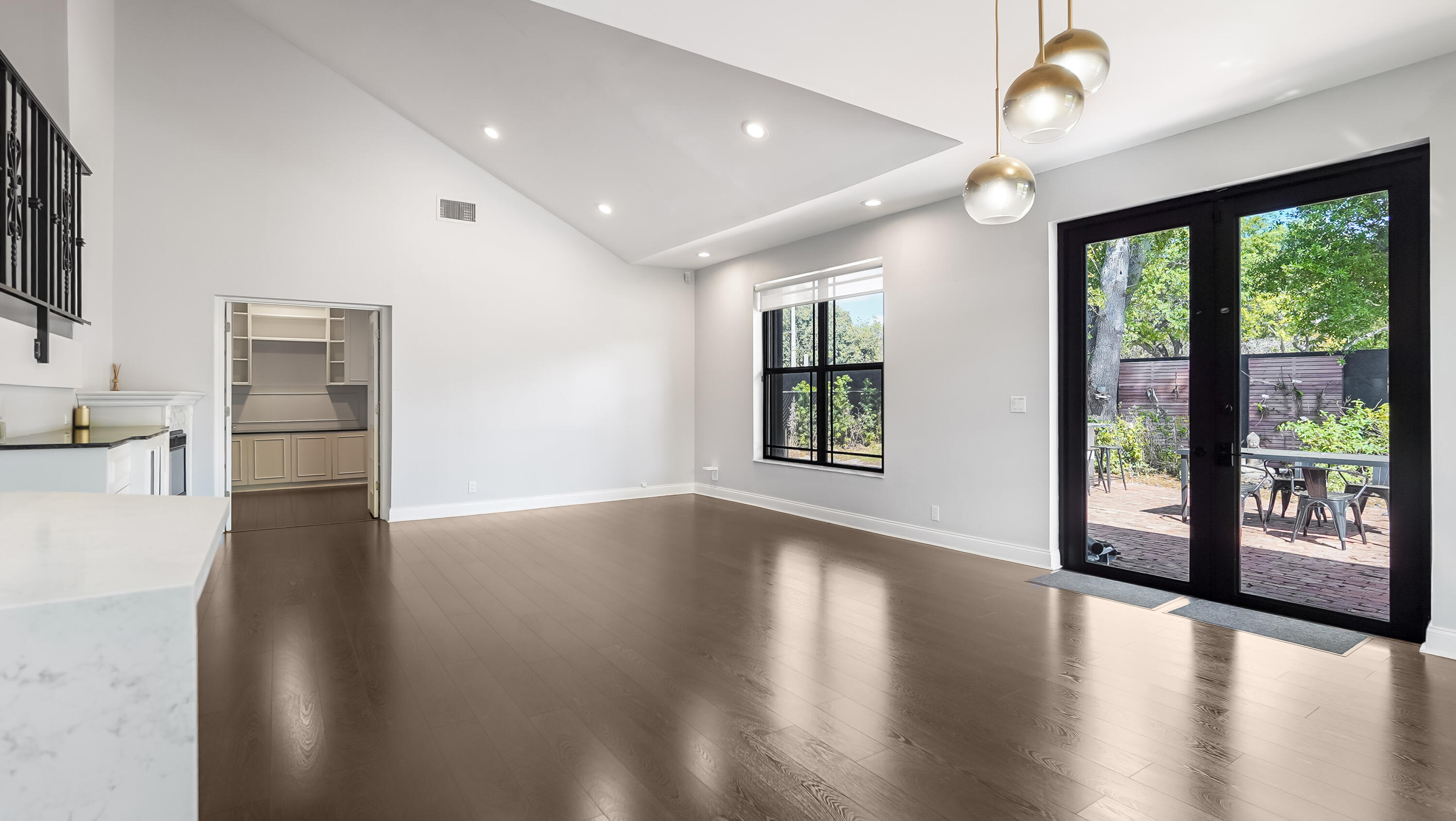 JACARANDA COVE - Residential