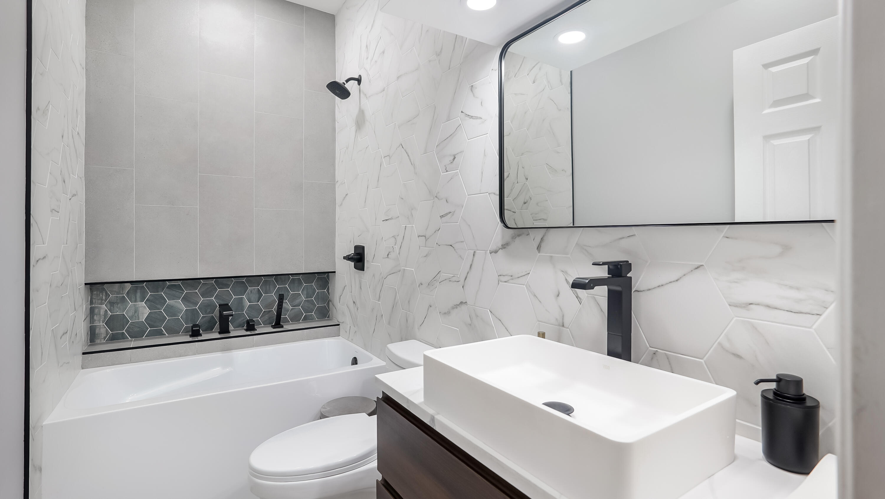 JACARANDA COVE - Residential