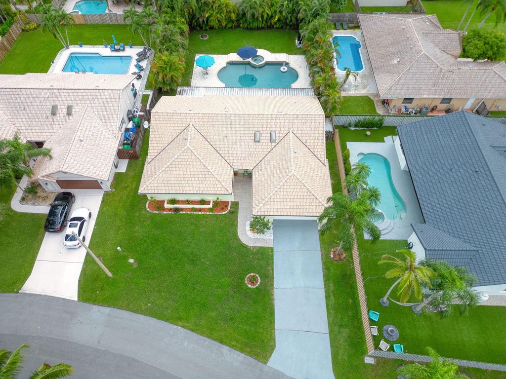 Photo of 6522 Abotts Mill Avenue, Davie, FL 33331 (MLS # R11027184)