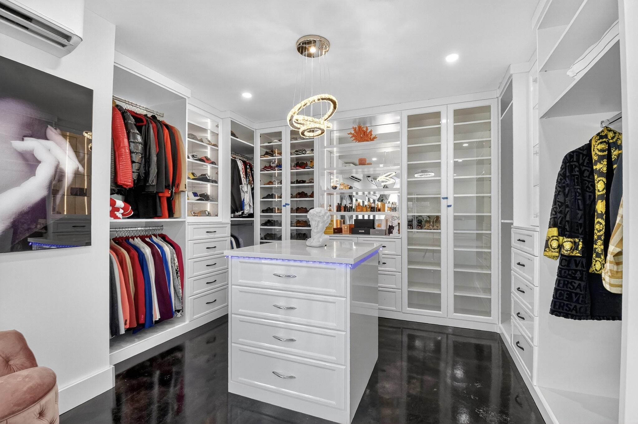 SIERRA HEIGHTS - Residential