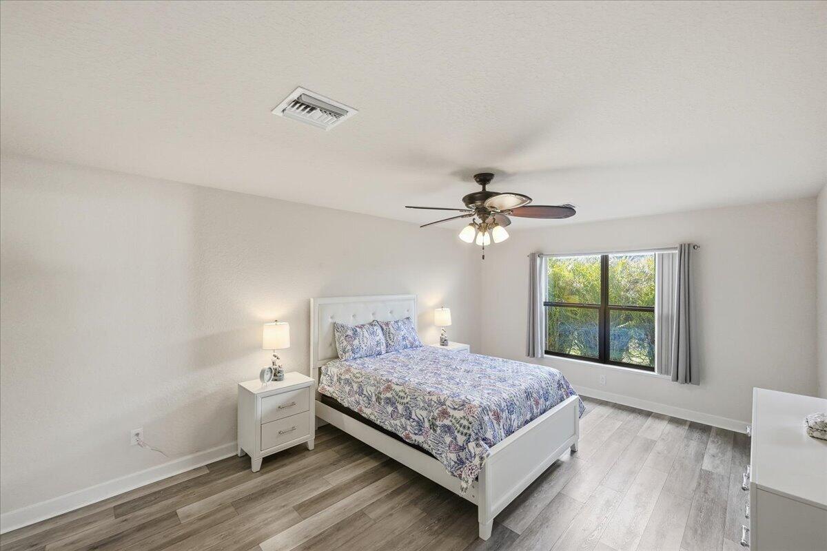 SPANISH LAKES ONE LEASEHOLD ESTATES - Residential