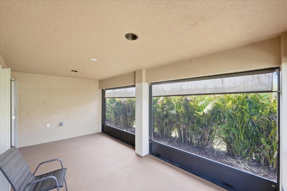 SPANISH LAKES ONE LEASEHOLD ESTATES - Residential