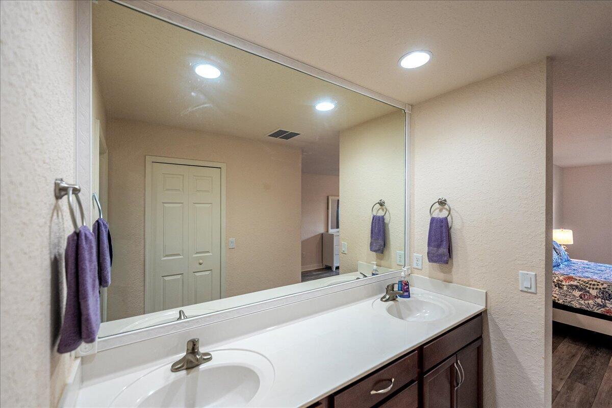 SPANISH LAKES ONE LEASEHOLD ESTATES - Residential