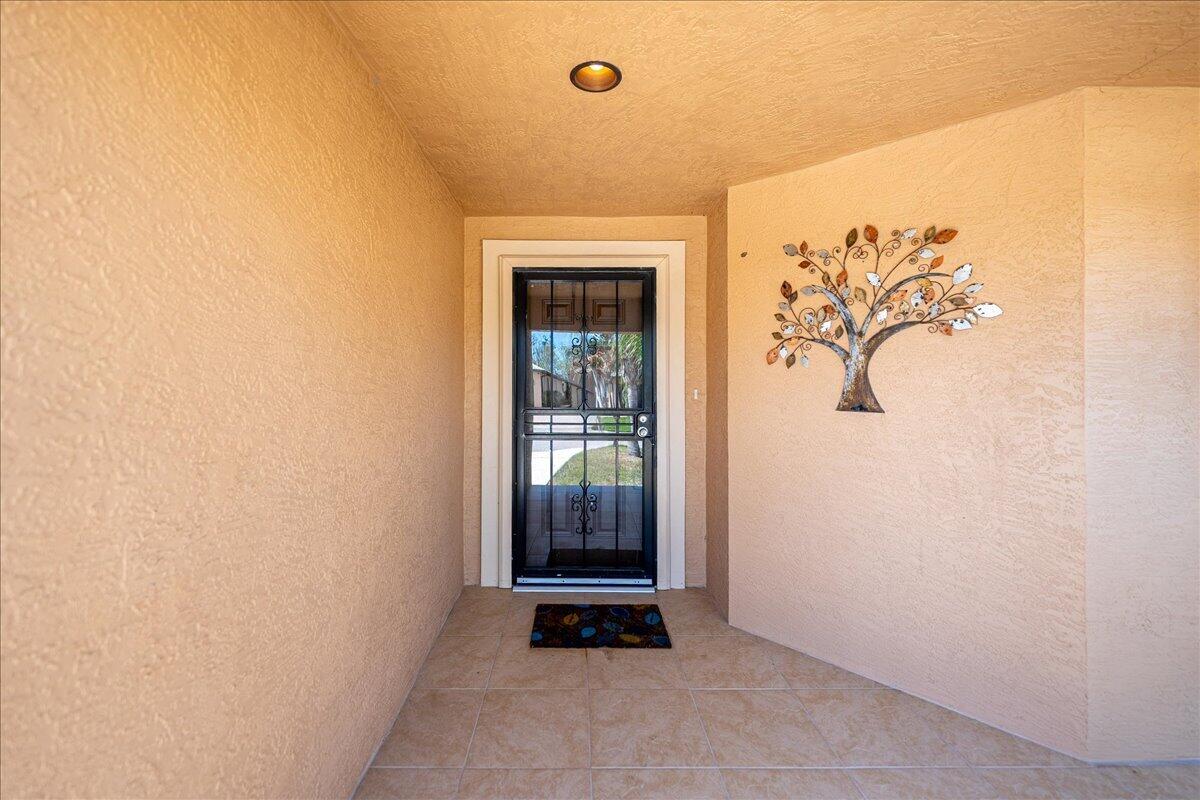 SPANISH LAKES ONE LEASEHOLD ESTATES - Residential