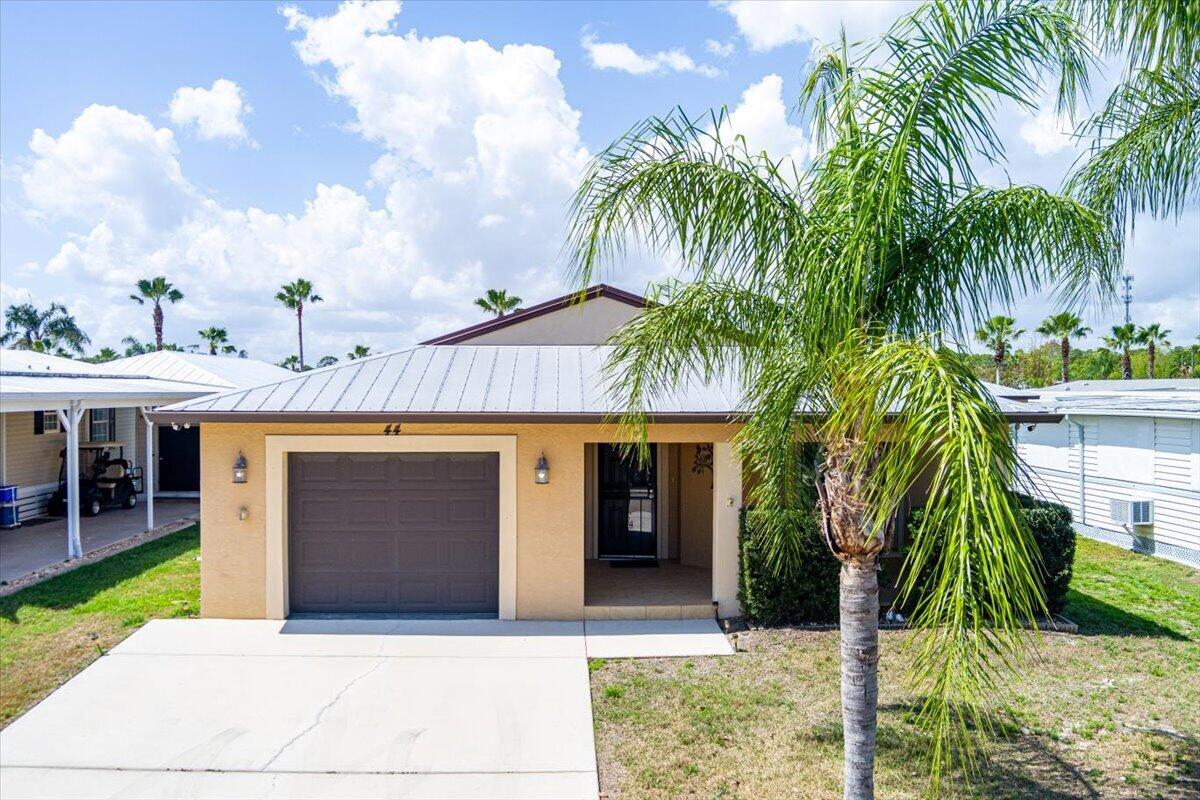 SPANISH LAKES ONE LEASEHOLD ESTATES - Residential