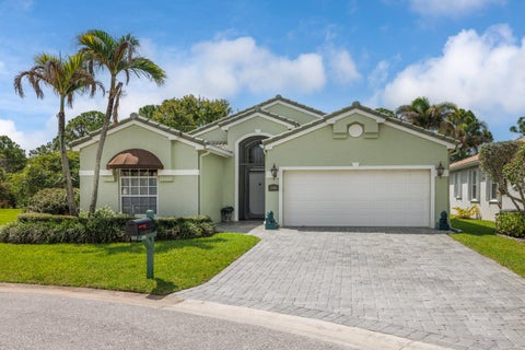 Photo of 2986 SE Kingsmill Place, Stuart, FL 34997 (MLS # B26087227)