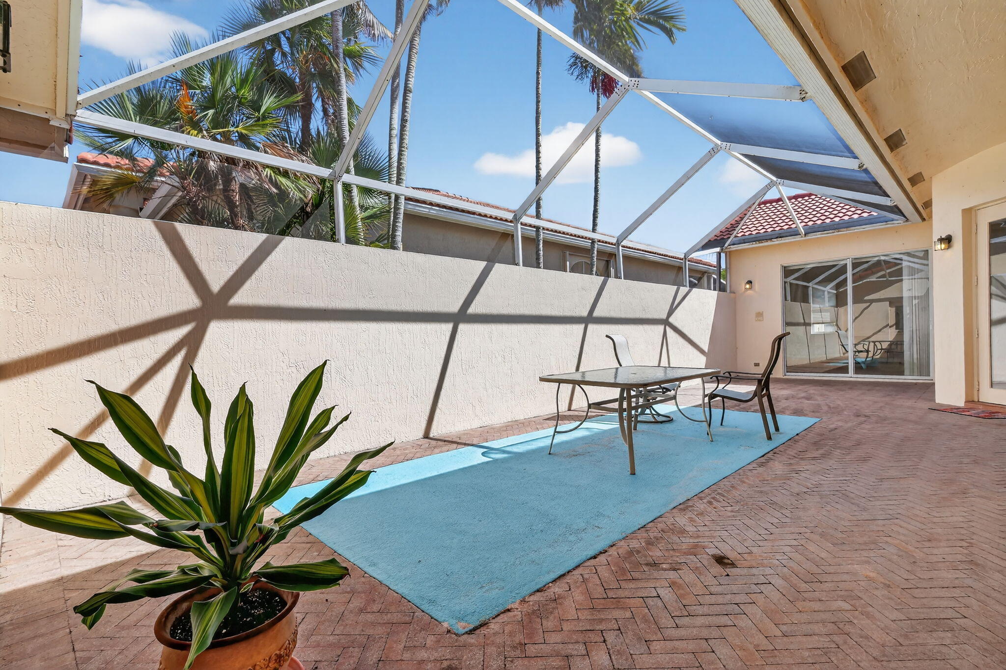 VENTURA - Residential