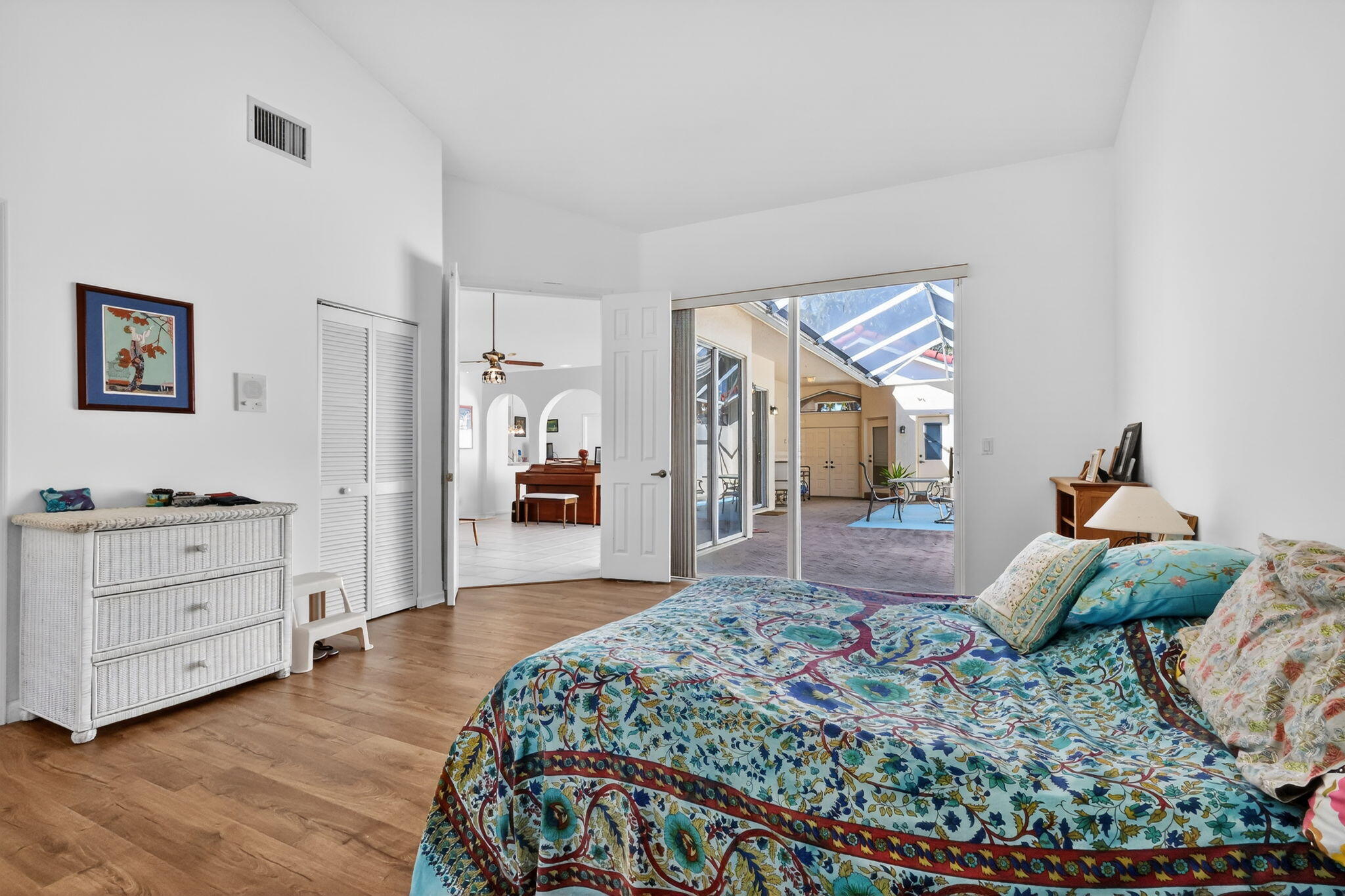 VENTURA - Residential