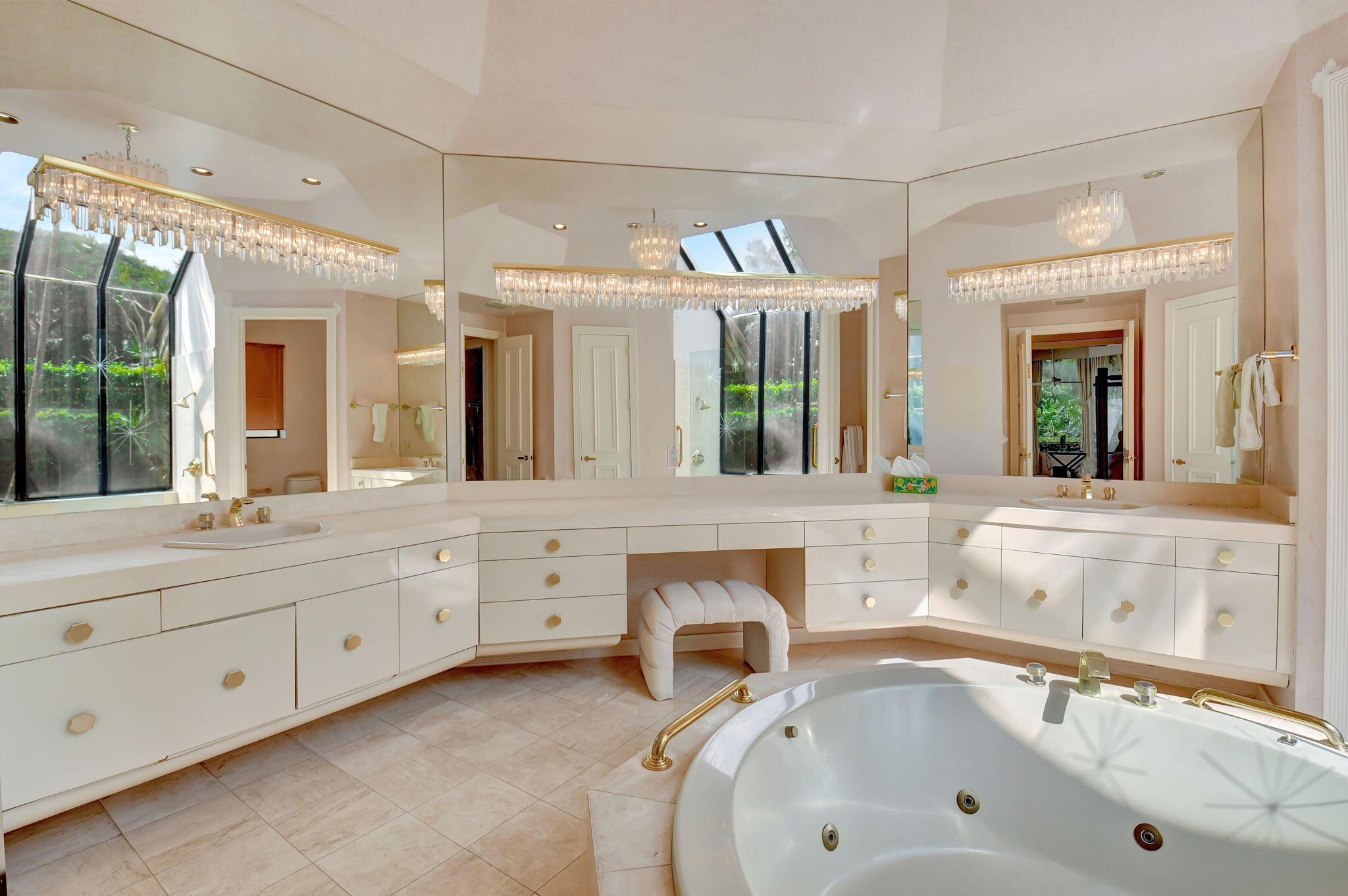 ST ANDREWS COUNTRY CLUB - Residential