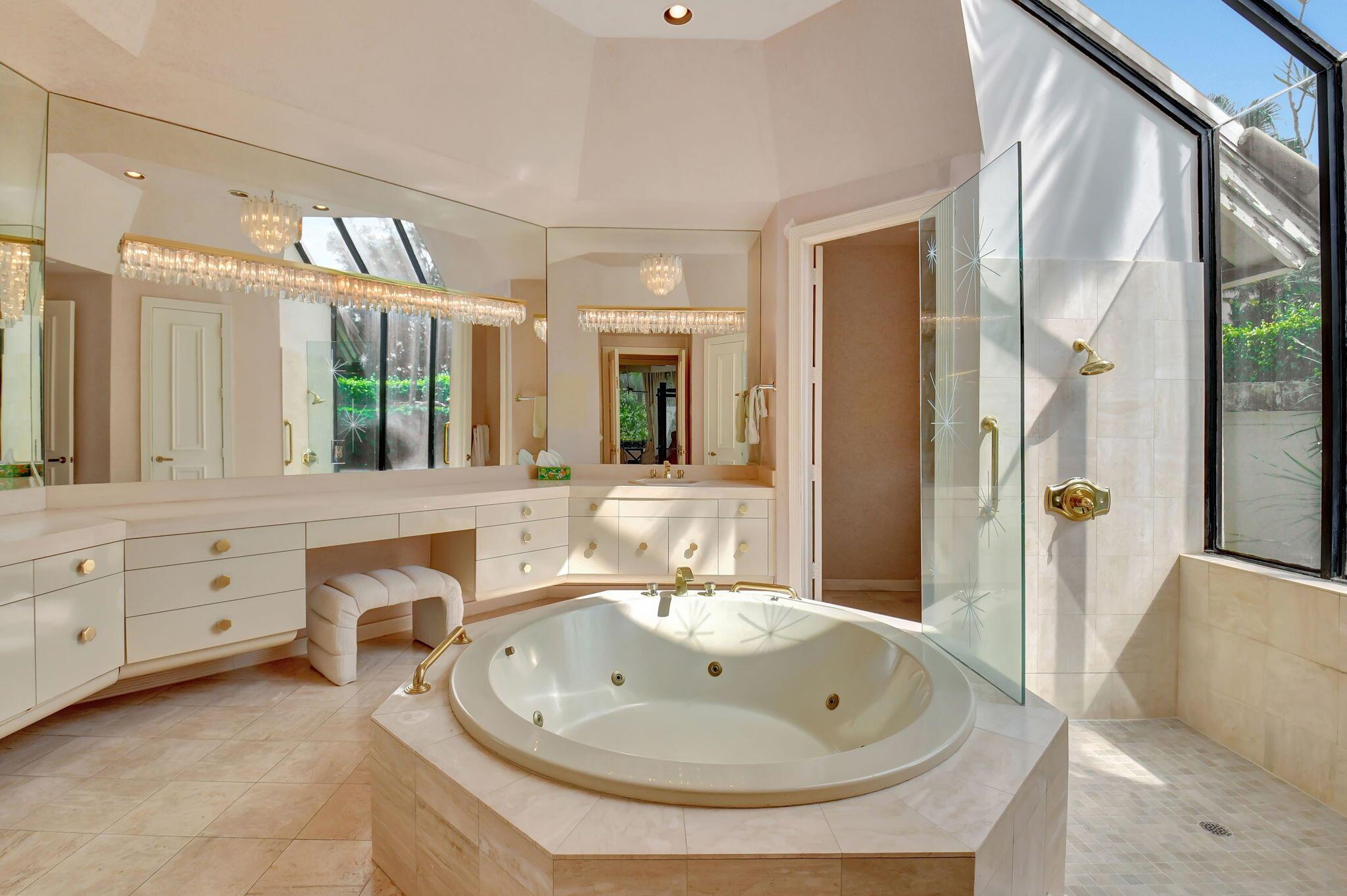 ST ANDREWS COUNTRY CLUB - Residential