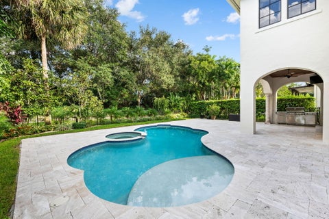 Tiny photo for 8242 EMERALD Avenue, Parkland, FL 33076 (MLS # B26083065)