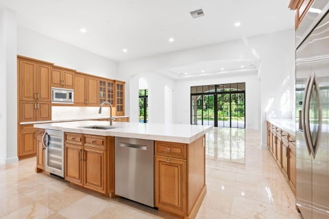 Tiny photo for 8242 EMERALD Avenue, Parkland, FL 33076 (MLS # B26083065)