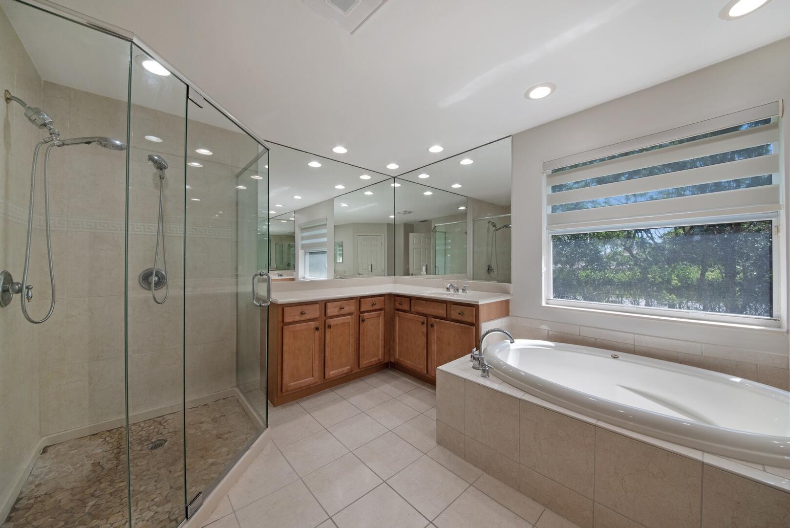 CANYON ISLES - Residential