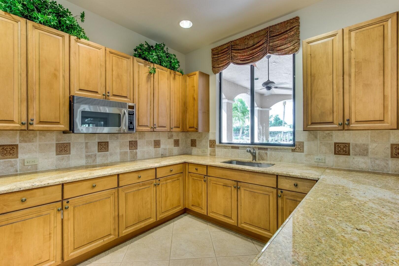 CANYON ISLES - Residential