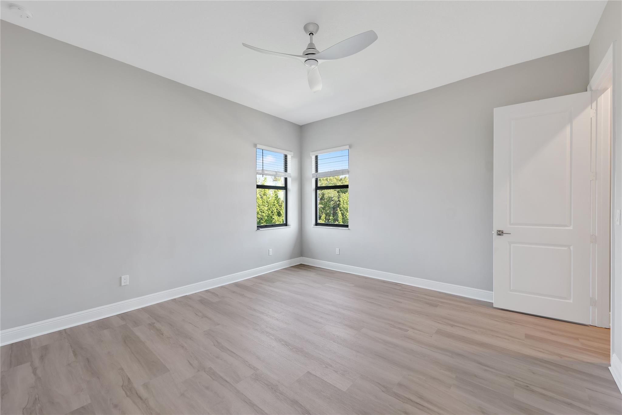 Parkland Bay 183-49 B - Residential