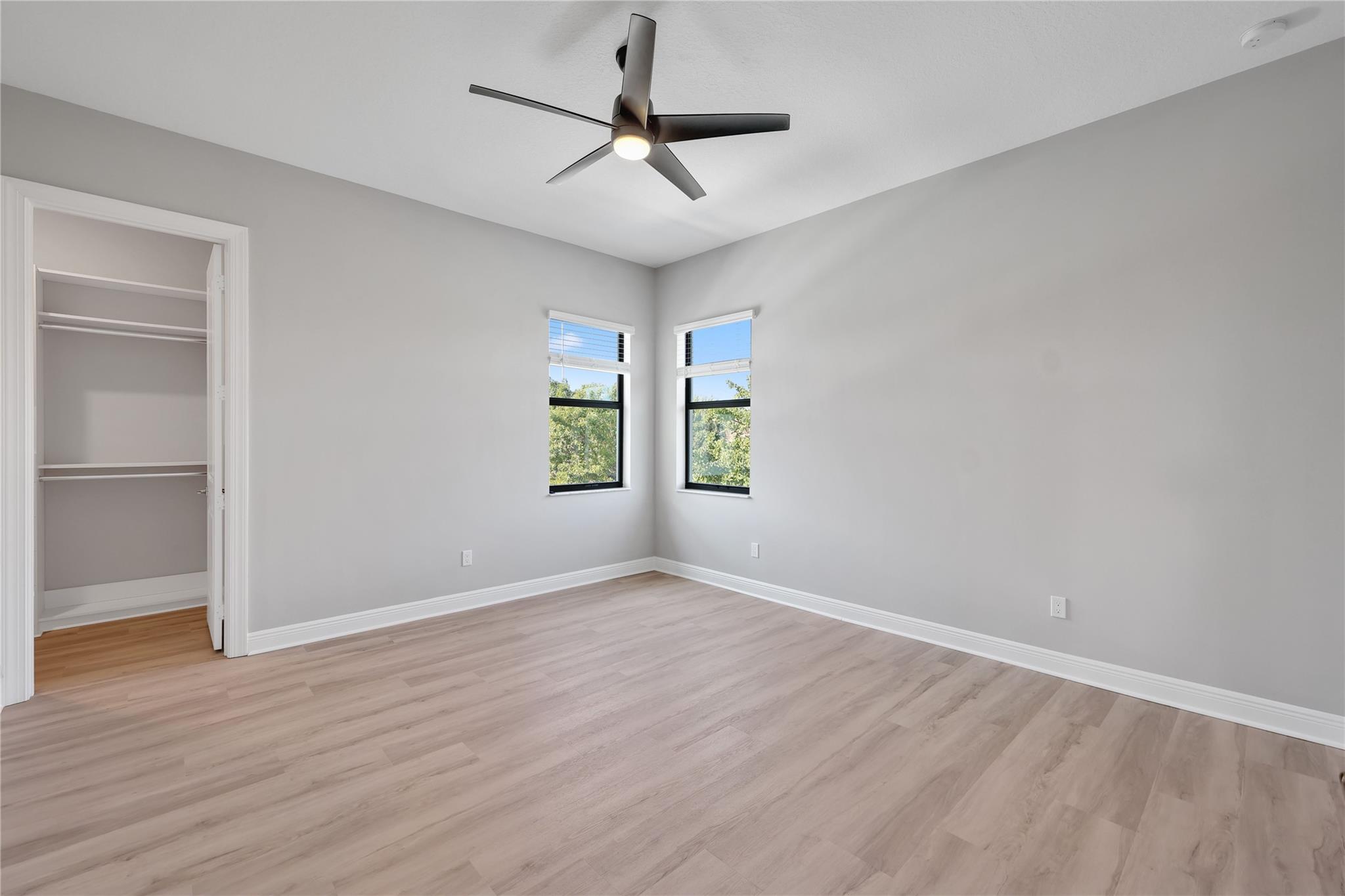 Parkland Bay 183-49 B - Residential