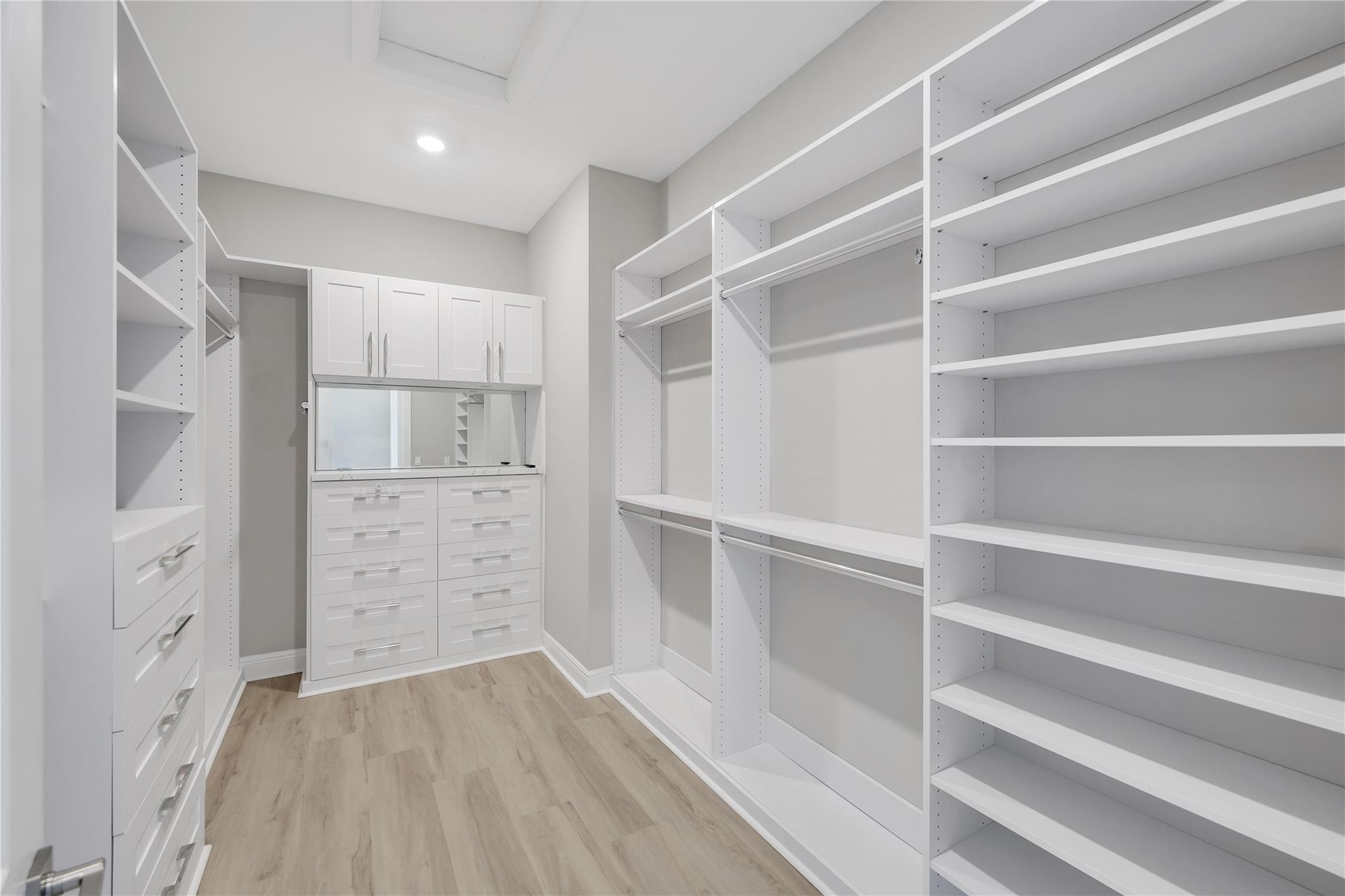 Parkland Bay 183-49 B - Residential