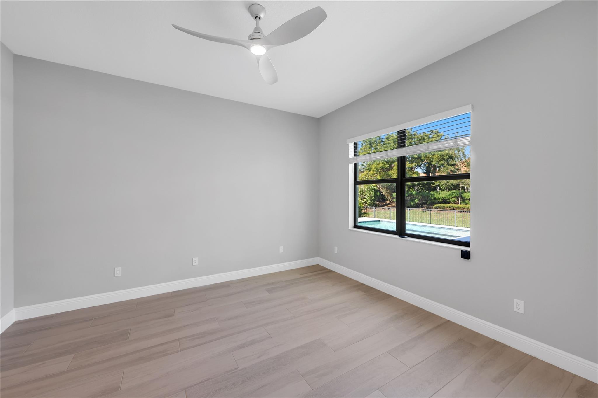 Parkland Bay 183-49 B - Residential