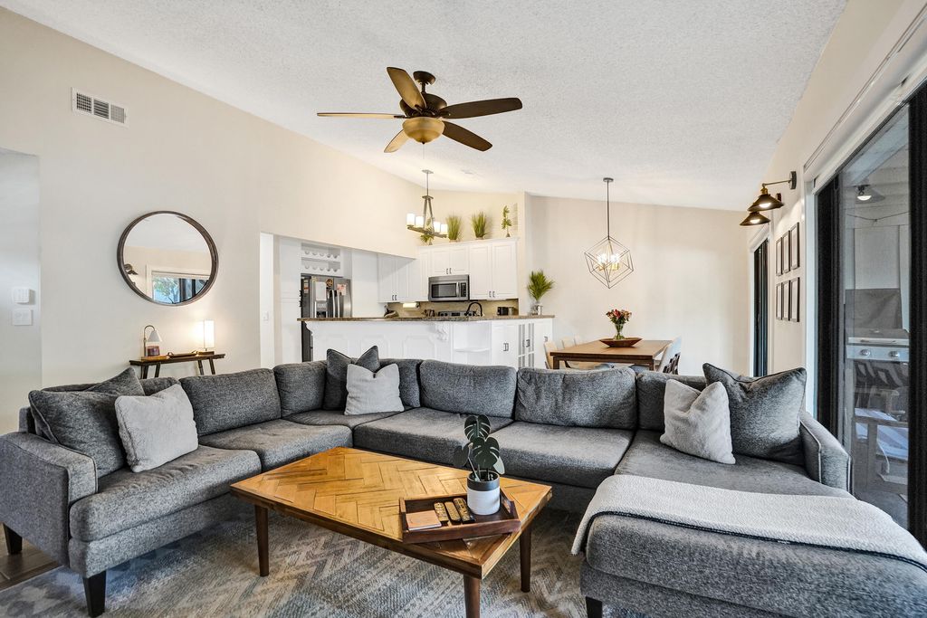 Photo of 7826 NW 60th St, Tamarac, FL 33321 (MLS # B26000696)