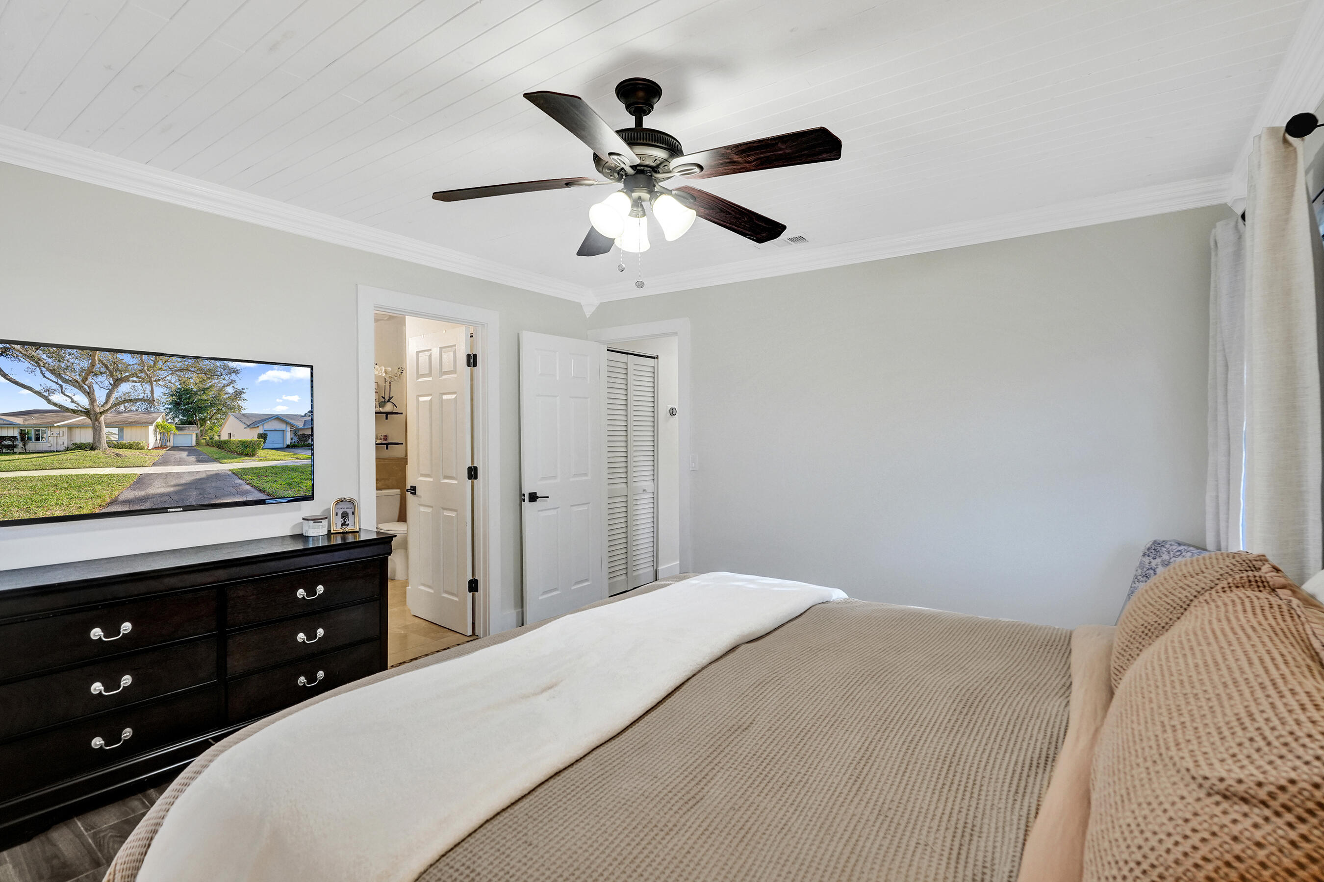 WATERSIDE - Residential