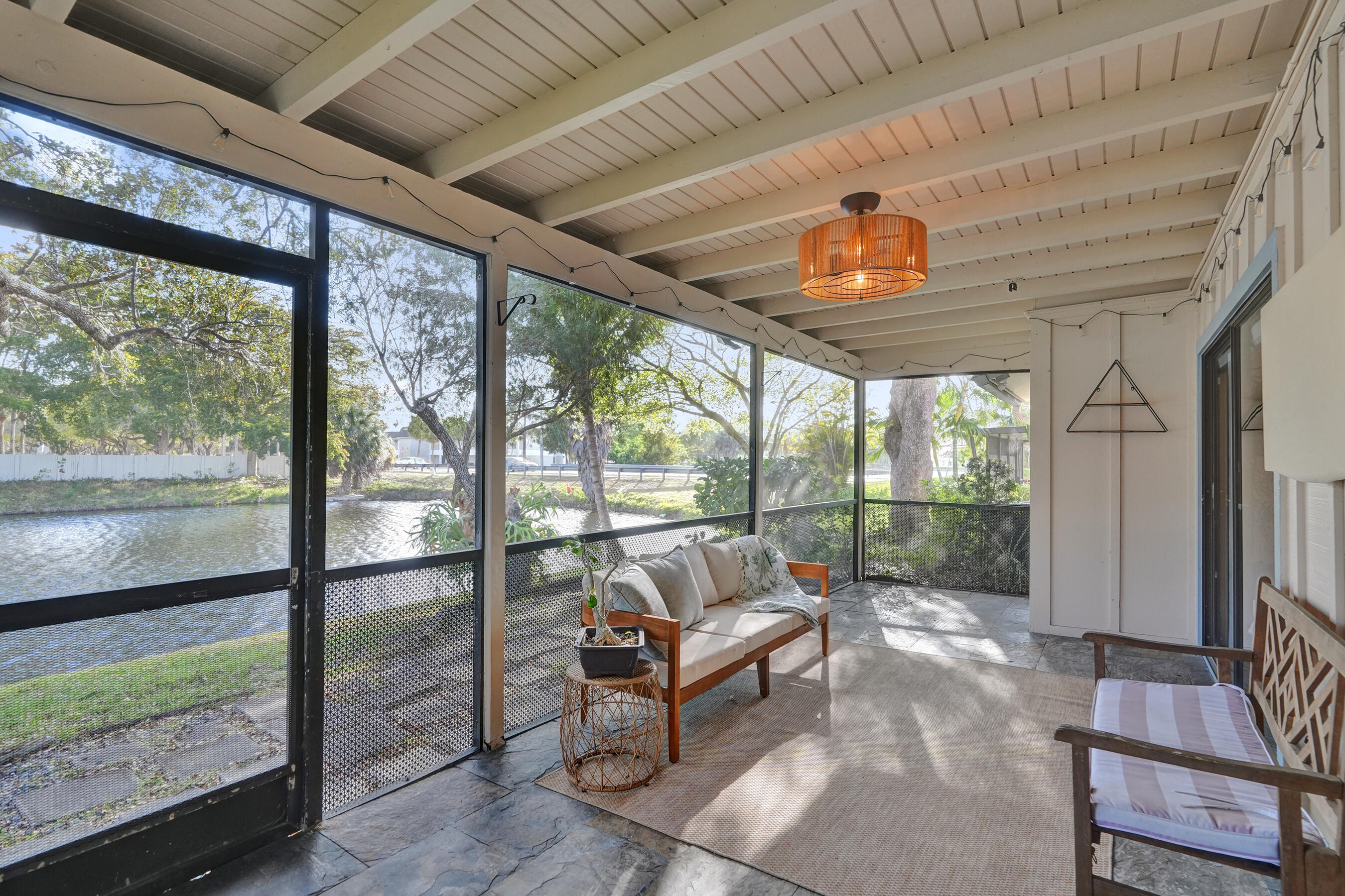 WATERSIDE - Residential